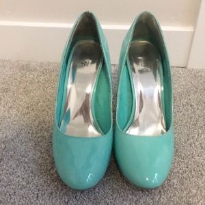 Torquoise shoes